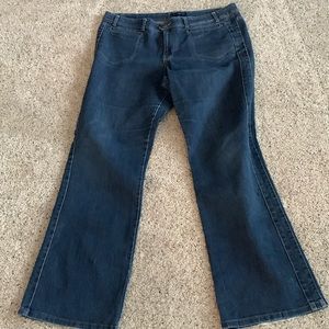 Bandolino Bell Bottom Jeans